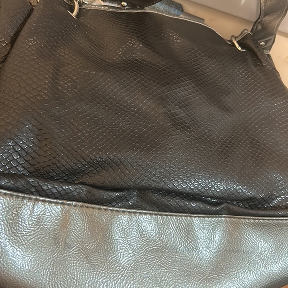 🌸Kathy Zeeland Chain Strap with Metal Studded Bag - Picture 8 of 9